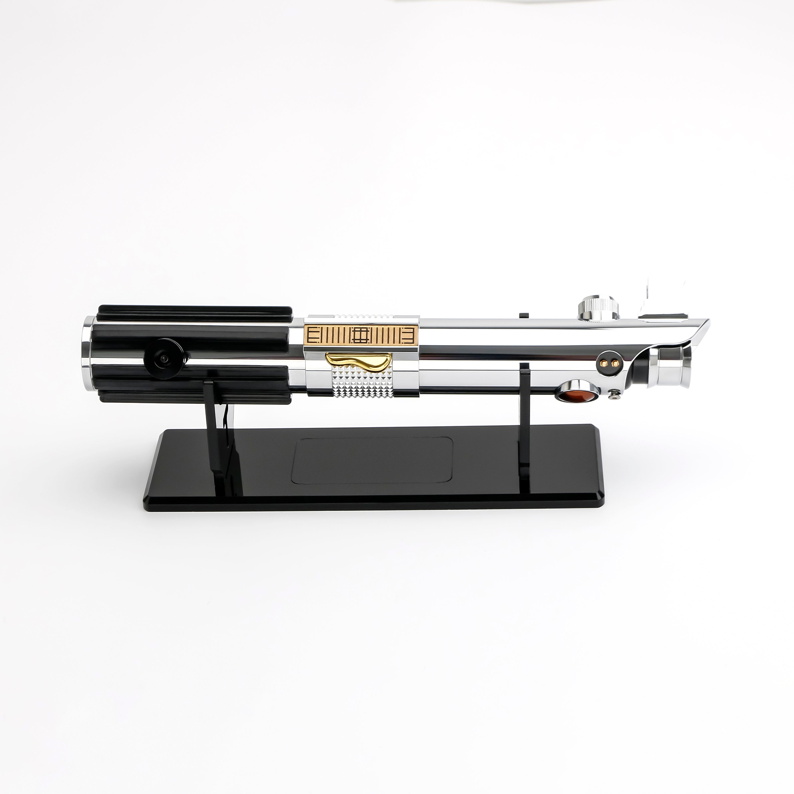 Duidelijke lichtzwaardstandaard + naamplaatje